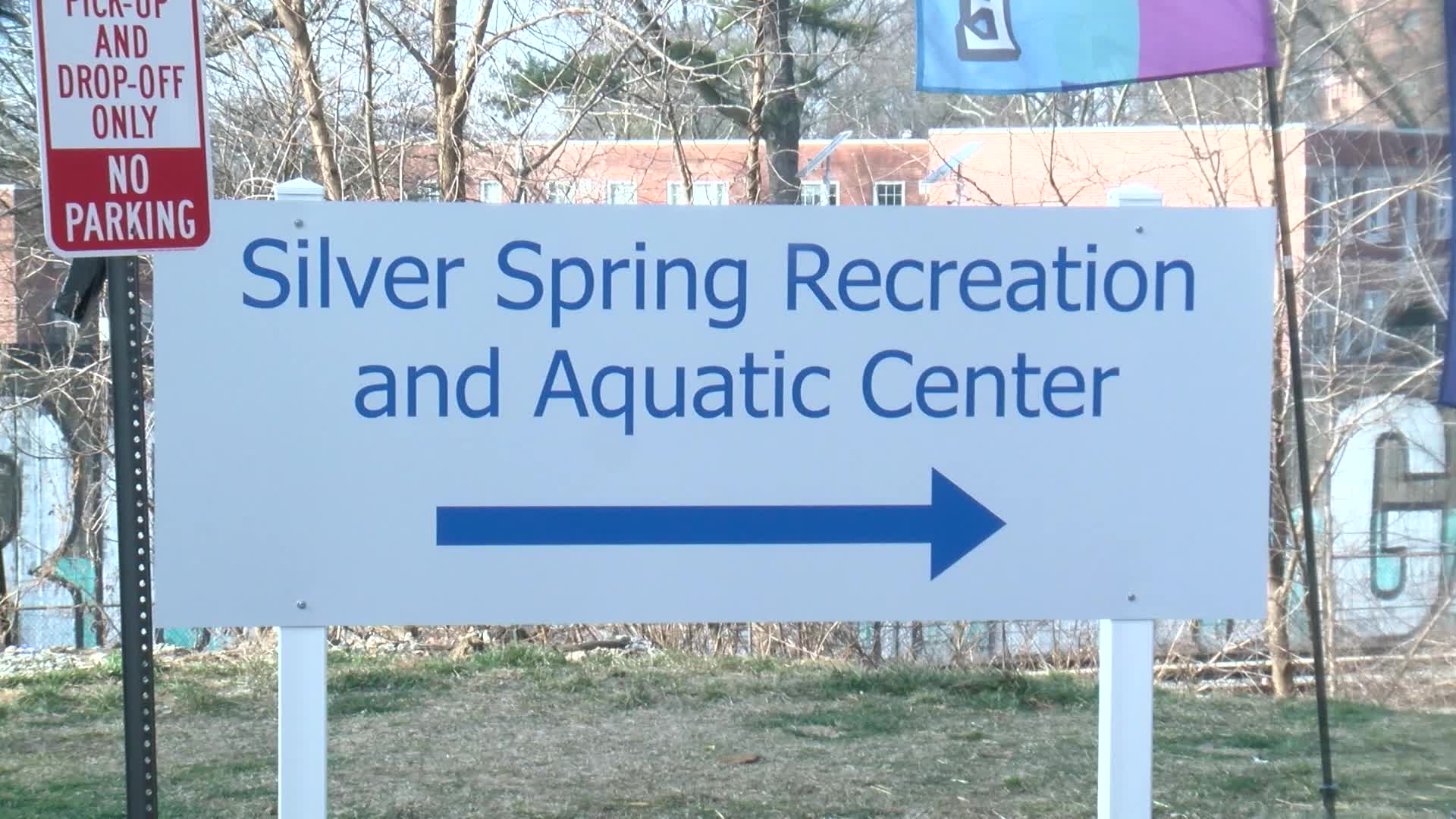 Thumbnail image for MCOL: Silver Spring Recreation and Aquatic Center - Spanish